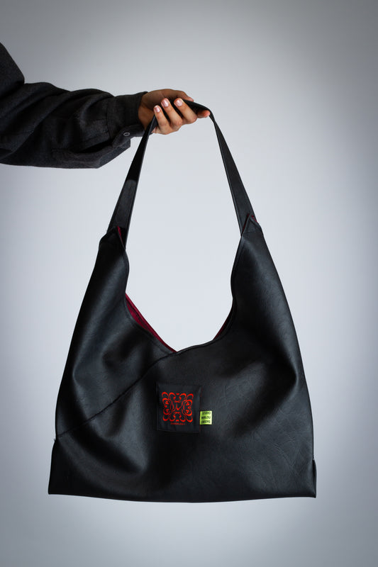 LARGE BLACK MARKET BAG